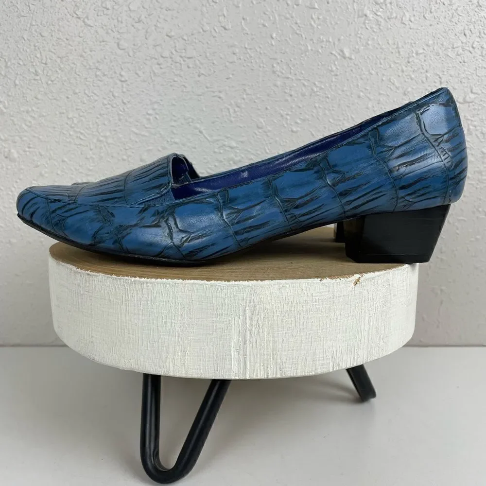 Andiamo Blue Faux Leather Reptile Print Flats Size 6.5